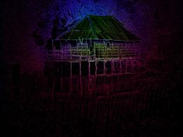 lightning Wooden hut